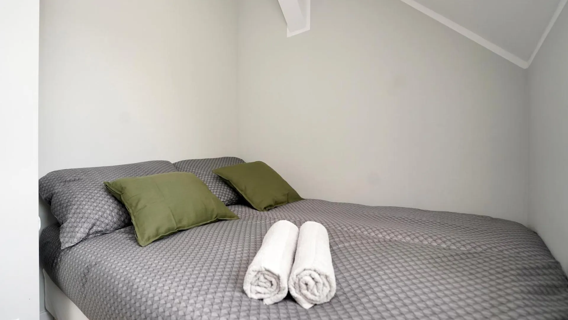 Mmrent Apartament Oliwski Dworek Lägenhet Gdańsk